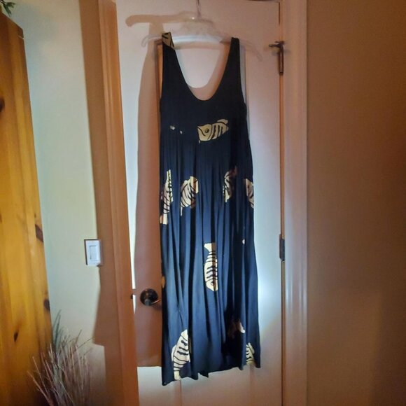 Button Front Black Sundress with Tan Fish - Picture 3 of 4